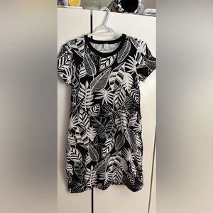 Old Navy Short sleeve dress